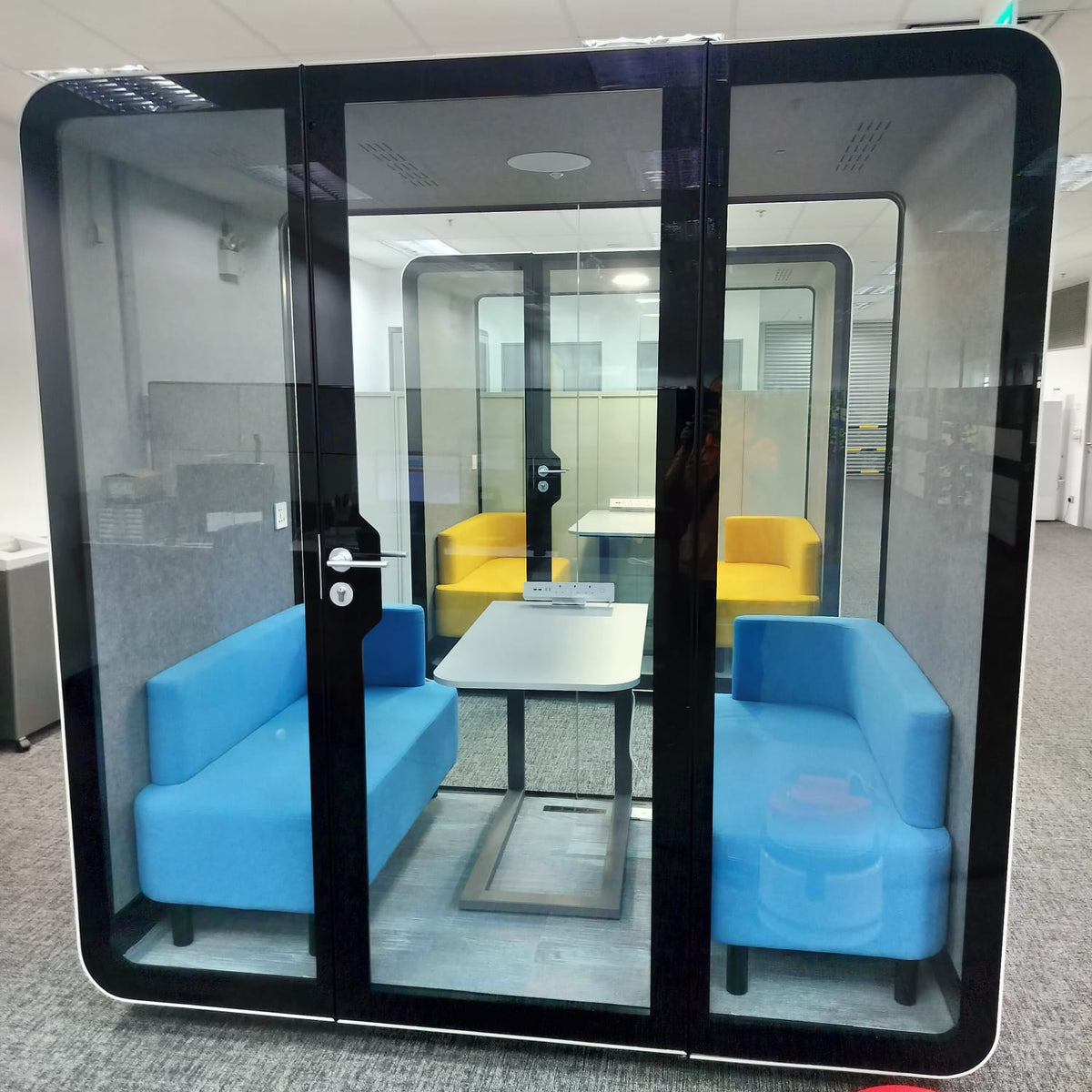 vPod L - 3-4 Pax – Varl Office Systems Pte Ltd